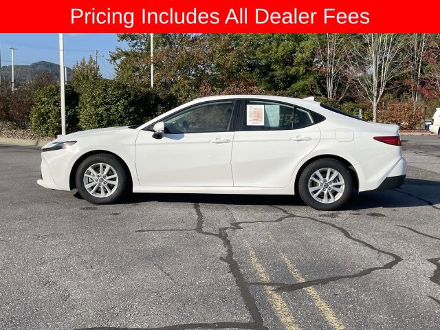 Used 2025 Toyota Camry LE FWD image 2