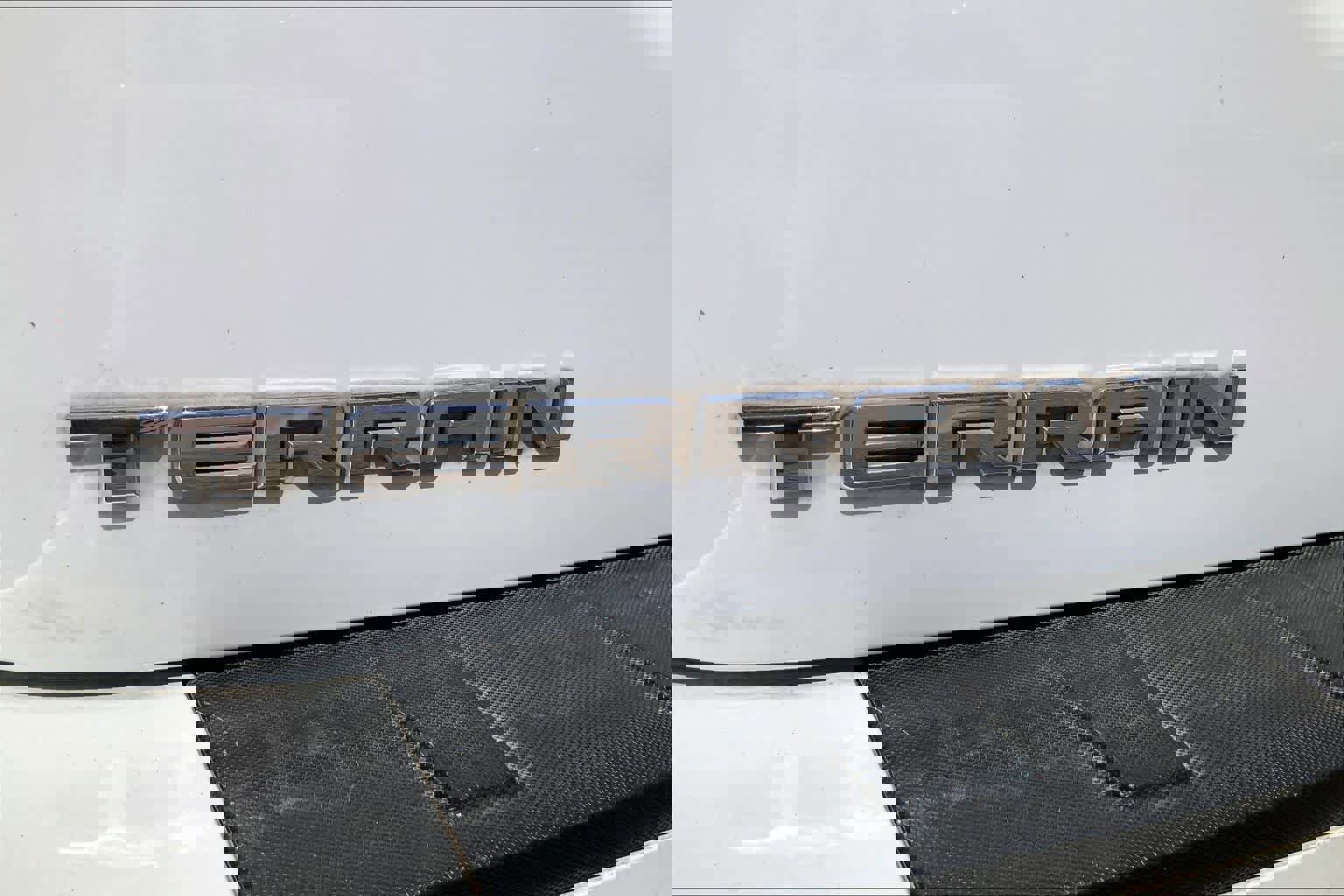 Used 2015 GMC Terrain SLT w/ Open Road Package image 32