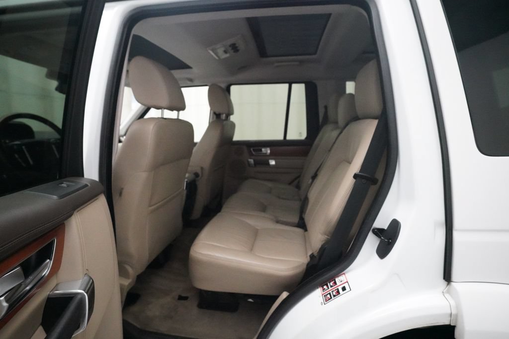 Used 2015 Land Rover LR4 HSE LUX AWD/4WD image 15