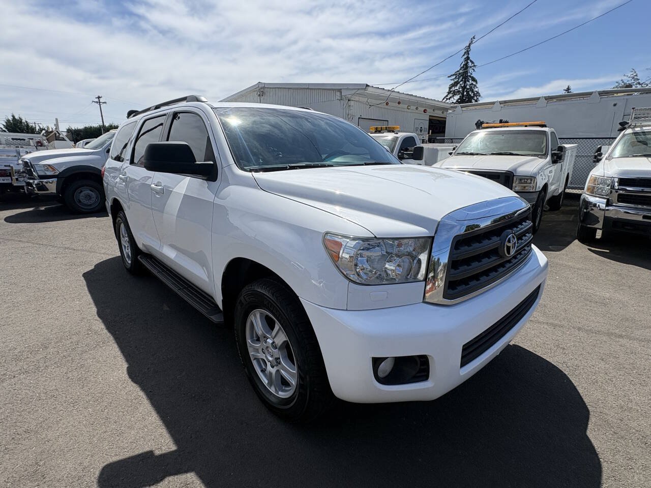 Used 2015 Toyota Sequoia SR5 AWD/4WD image 7
