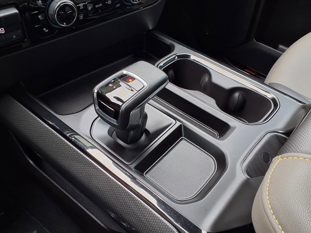 Used 2024 Chevrolet Silverado 1500 ZR2 image 23