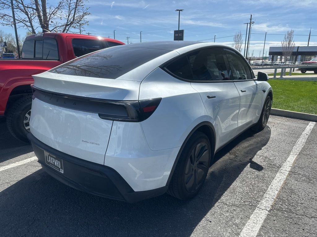 Used 2026 Tesla Model Y Long Range image 9