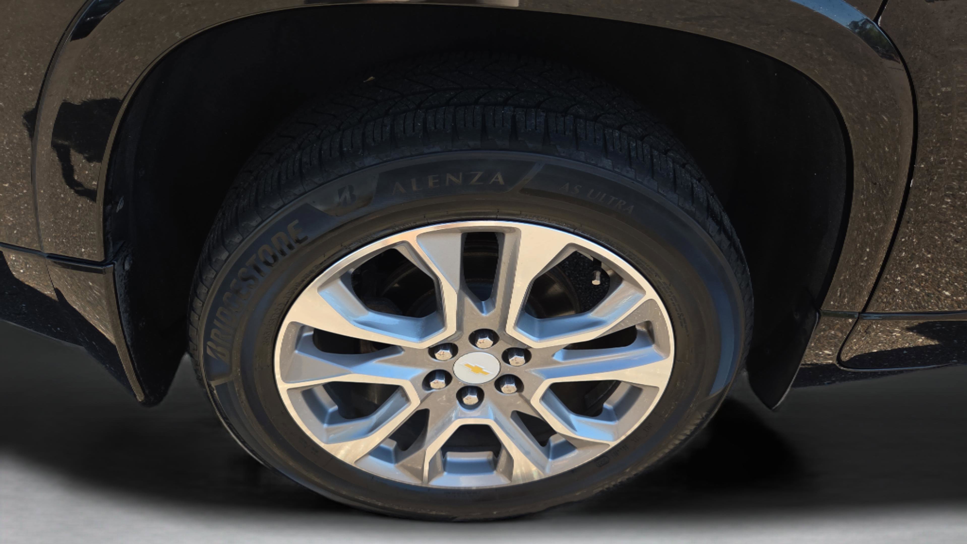 Used 2018 Chevrolet Traverse Premier image 22