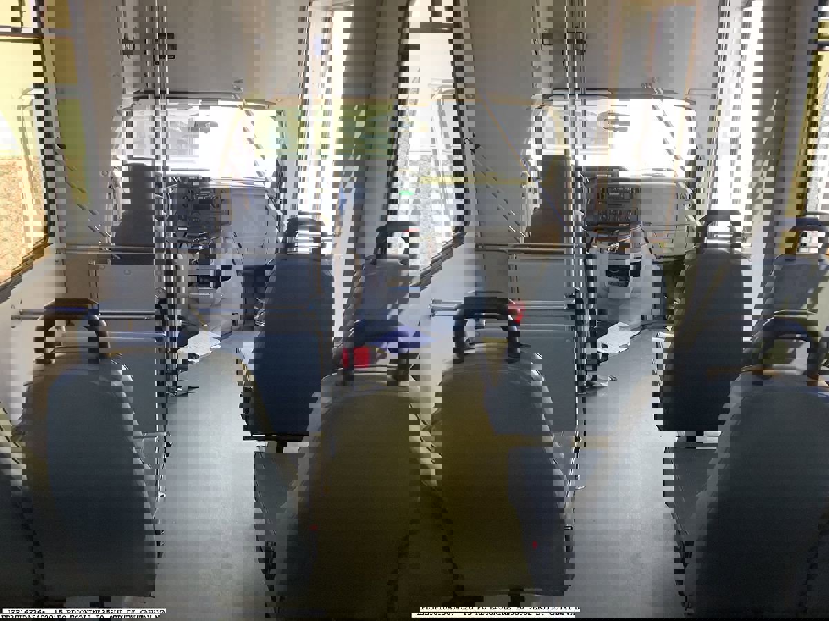 Used 2015 Ford E-350 and Econoline 350 Super Duty image 15