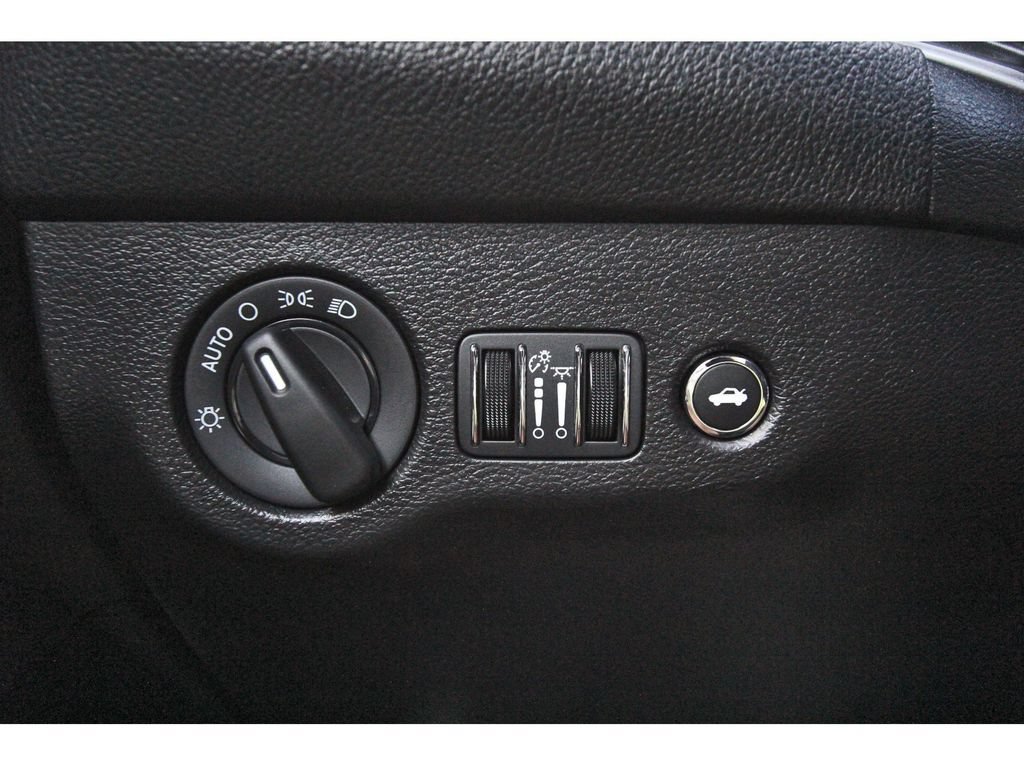 Used 2021 Dodge Challenger R/T Scat Pack RWD image 17