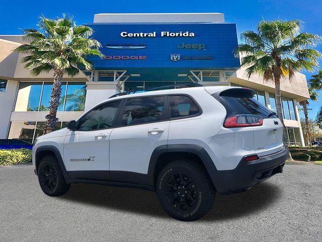 Certified 2022 Jeep Cherokee Latitude w/ Sun & Sound Group AWD/4WD image 7