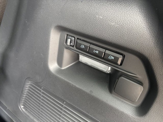 Used 2025 Ford Explorer ST-Line w/ Premium Package image 9