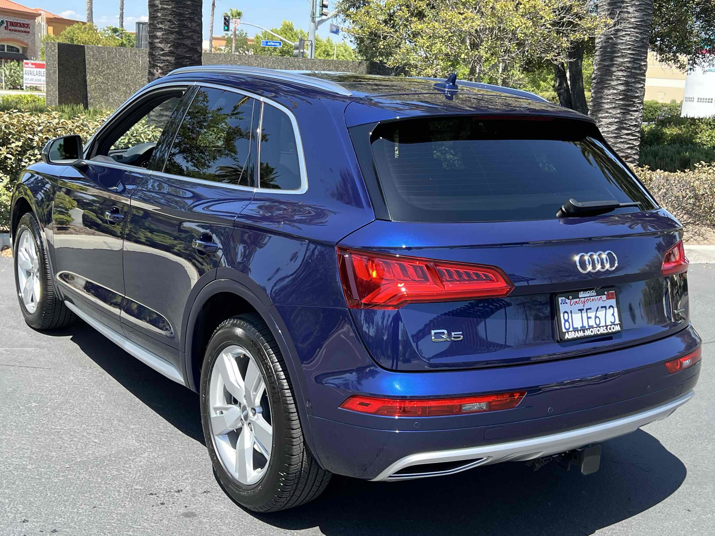 Used 2019 Audi Q5 Prestige AWD/4WD image 2