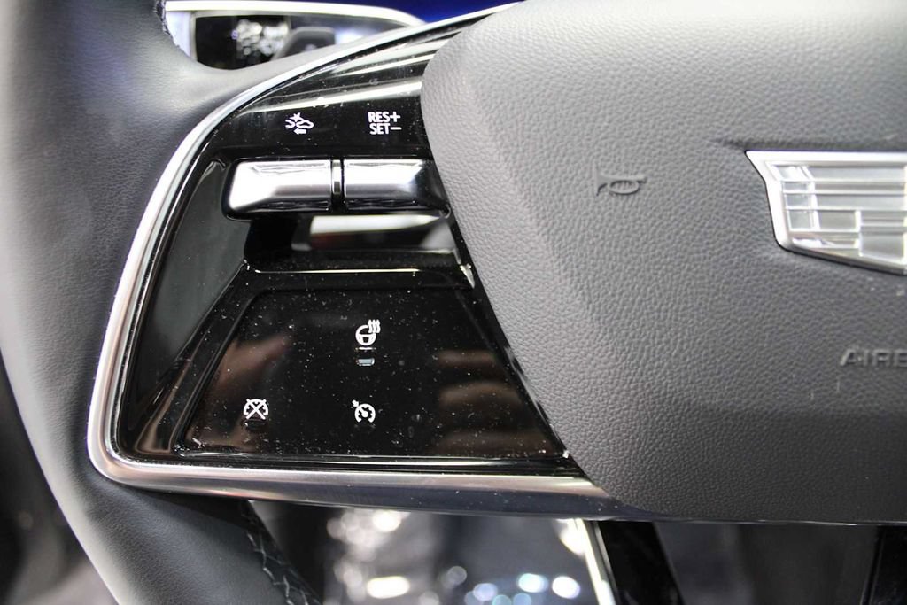 Used 2024 Cadillac Lyriq Luxury AWD/4WD image 25