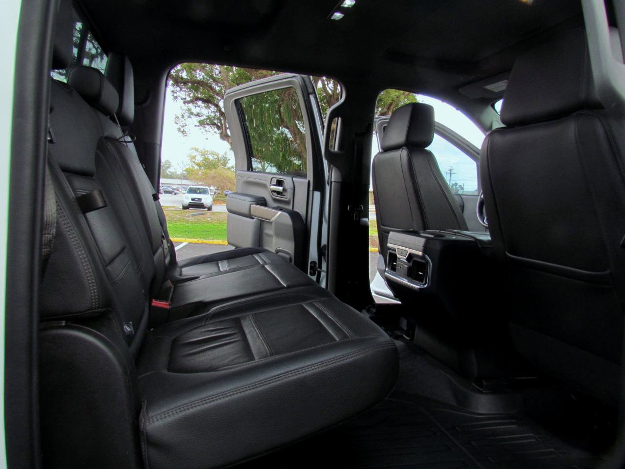 Used 2021 GMC Sierra 3500 Denali w/ Denali Ultimate Package image 29