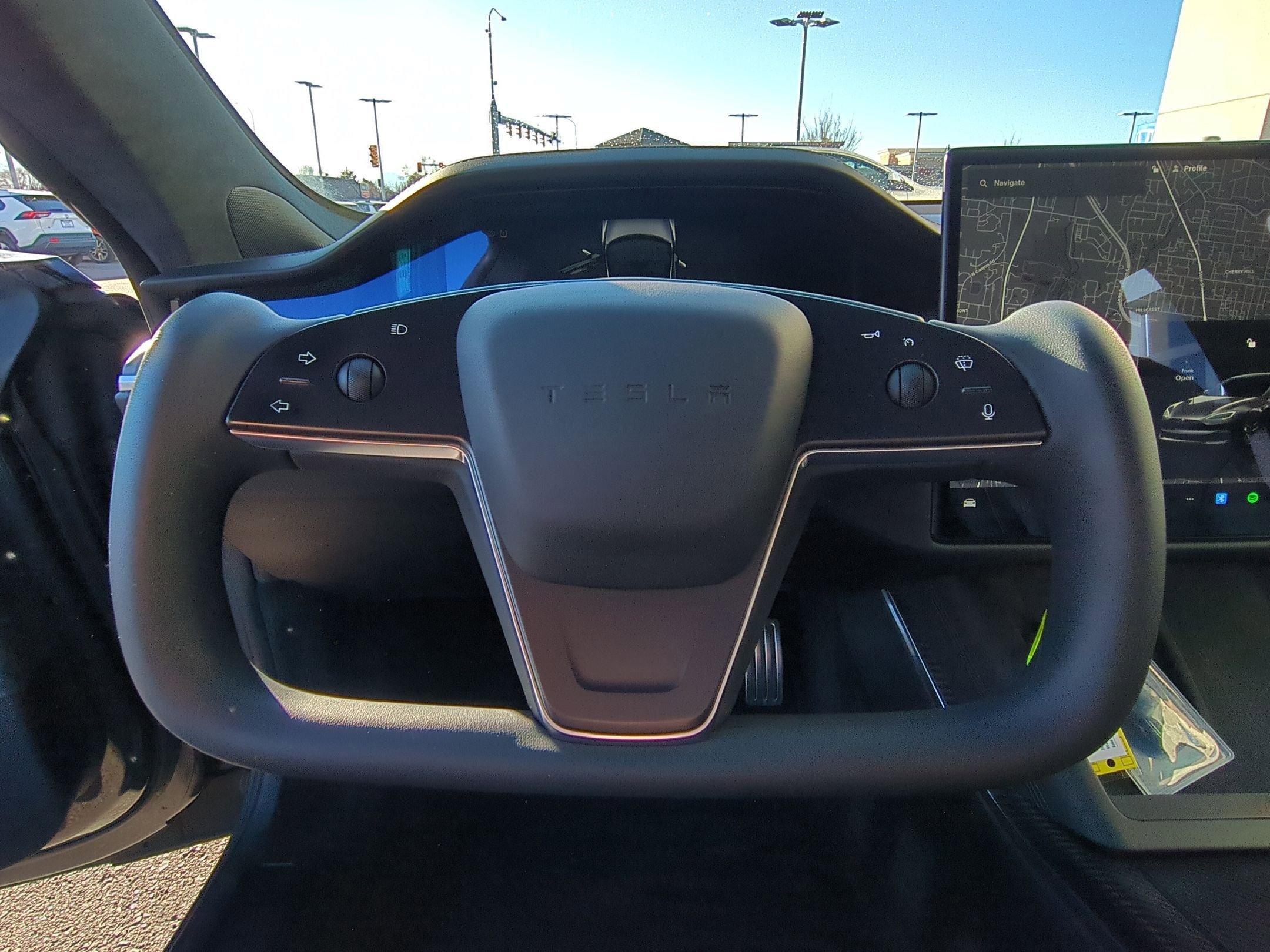 Used 2021 Tesla Model S Plaid image 18