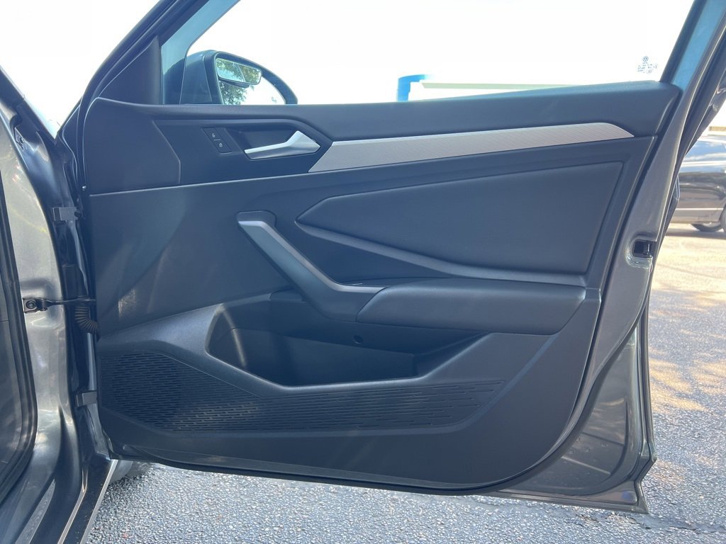 Used 2019 Volkswagen Jetta S image 11