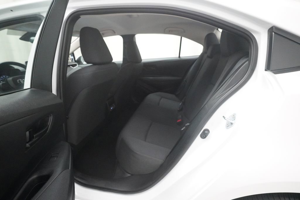 Used 2025 Toyota Corolla LE FWD image 15