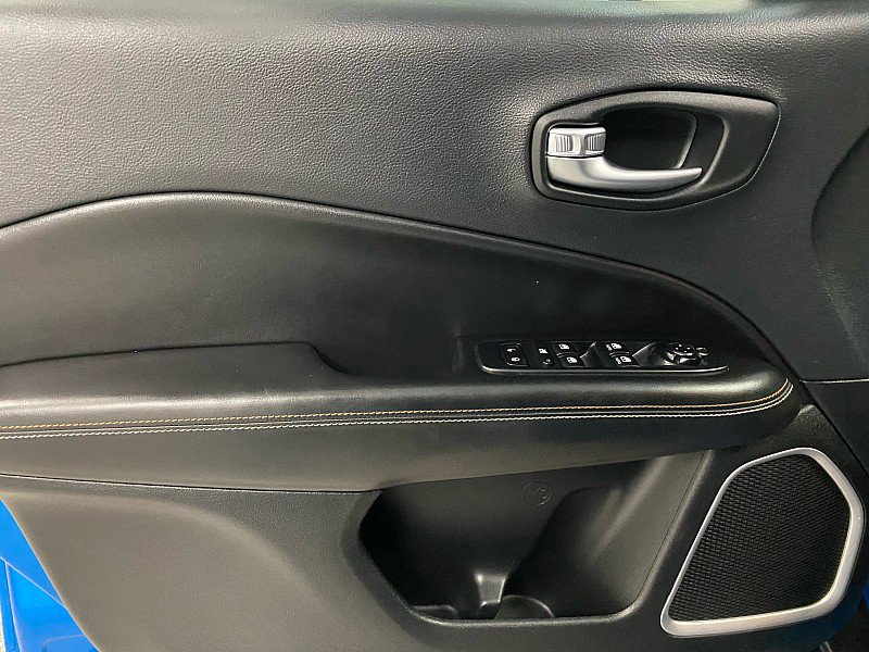 Used 2017 Jeep Compass Sport w/ Tech Group image 9