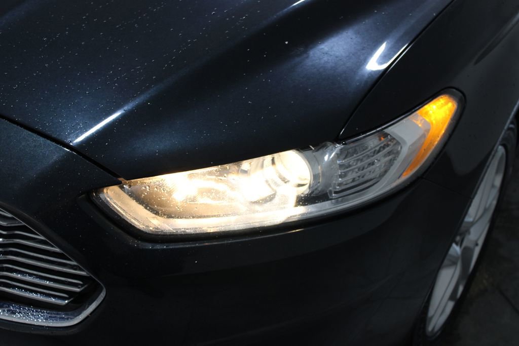 Used 2014 Ford Fusion SE FWD image 48