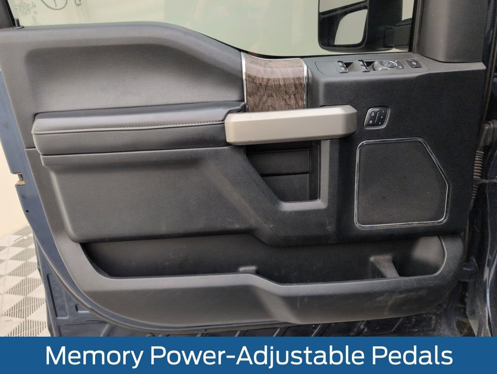 Used 2017 Ford F250 Lariat w/ Lariat Value Package image 33