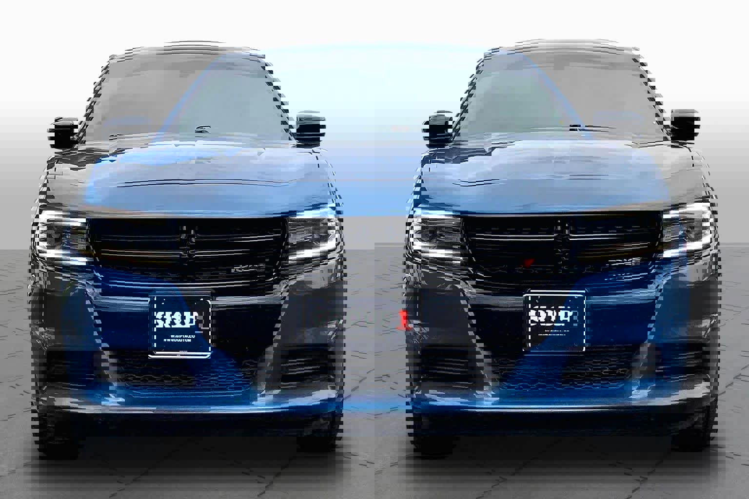 Used 2021 Dodge Charger SXT w/ Blacktop Package RWD image 3