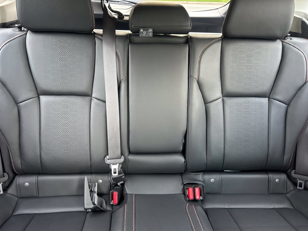 Used 2019 Subaru Crosstrek 2.0i Limited w/ Moonroof Package w/Navigation AWD/4WD image 32