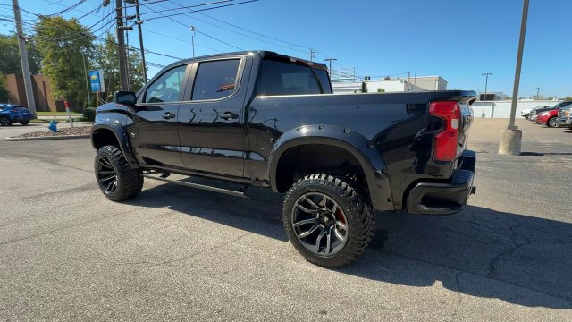 Used 2022 Chevrolet Silverado 1500 RST w/ Safety Package AWD/4WD image 6