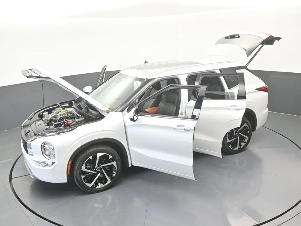 Used 2022 Mitsubishi Outlander SEL image 76