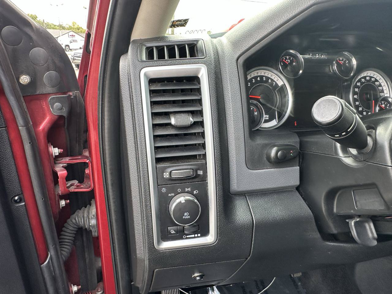 Used 2012 RAM 1500 Express RWD image 17