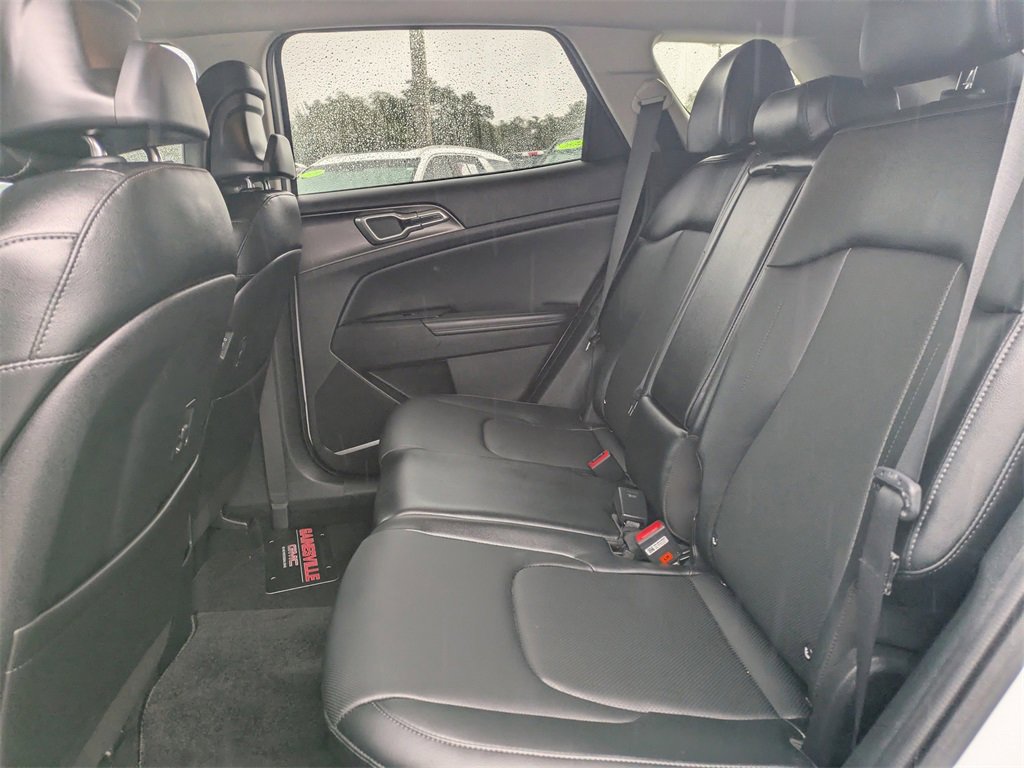 Used 2023 Kia Sportage EX image 11