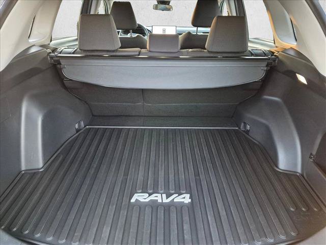 Used 2023 Toyota RAV4 XLE FWD image 6