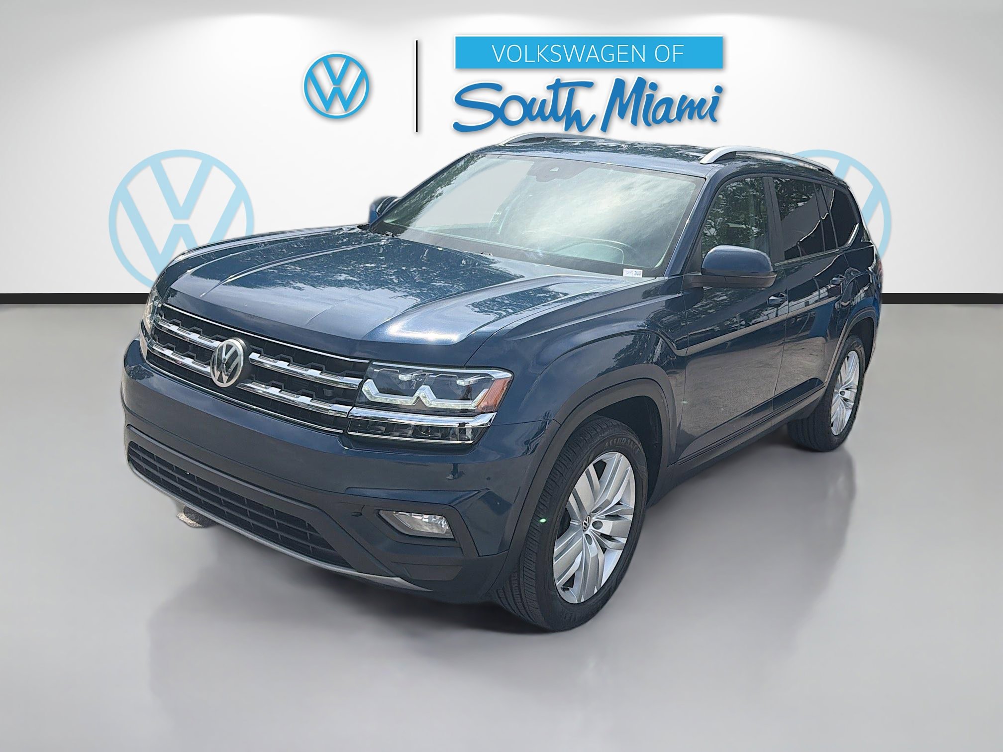 Used 2019 Volkswagen Atlas SE w/ Towing Package FWD image 3