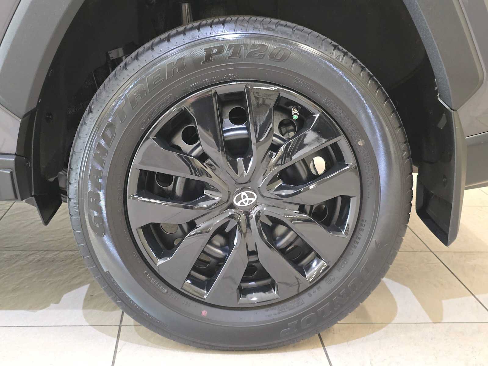Certified 2023 Toyota RAV4 LE AWD/4WD image 8