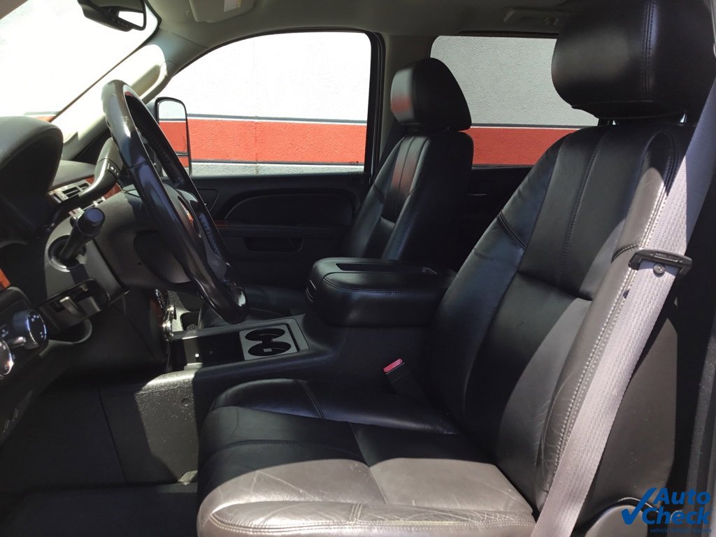 Used 2011 Chevrolet Silverado 3500 LTZ w/ Snow Plow Prep Package image 30