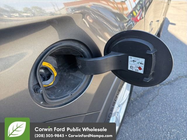 Used 2016 Ford Explorer Limited w/ Equipment Group 301A AWD/4WD image 10