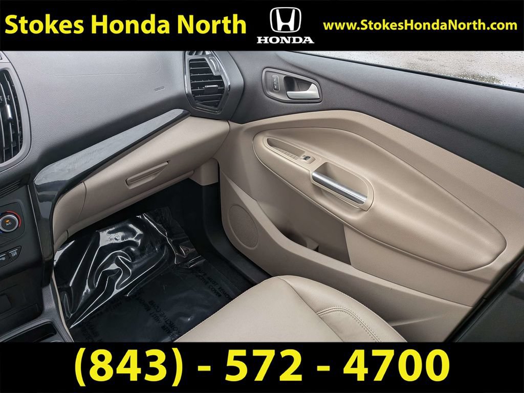 Used 2019 Ford Escape Titanium FWD image 21