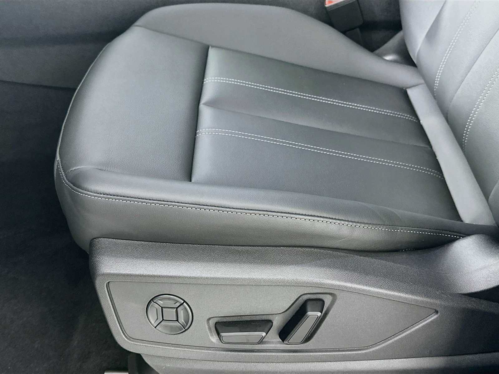 New 2026 Audi Q5 2.0T AWD/4WD image 17