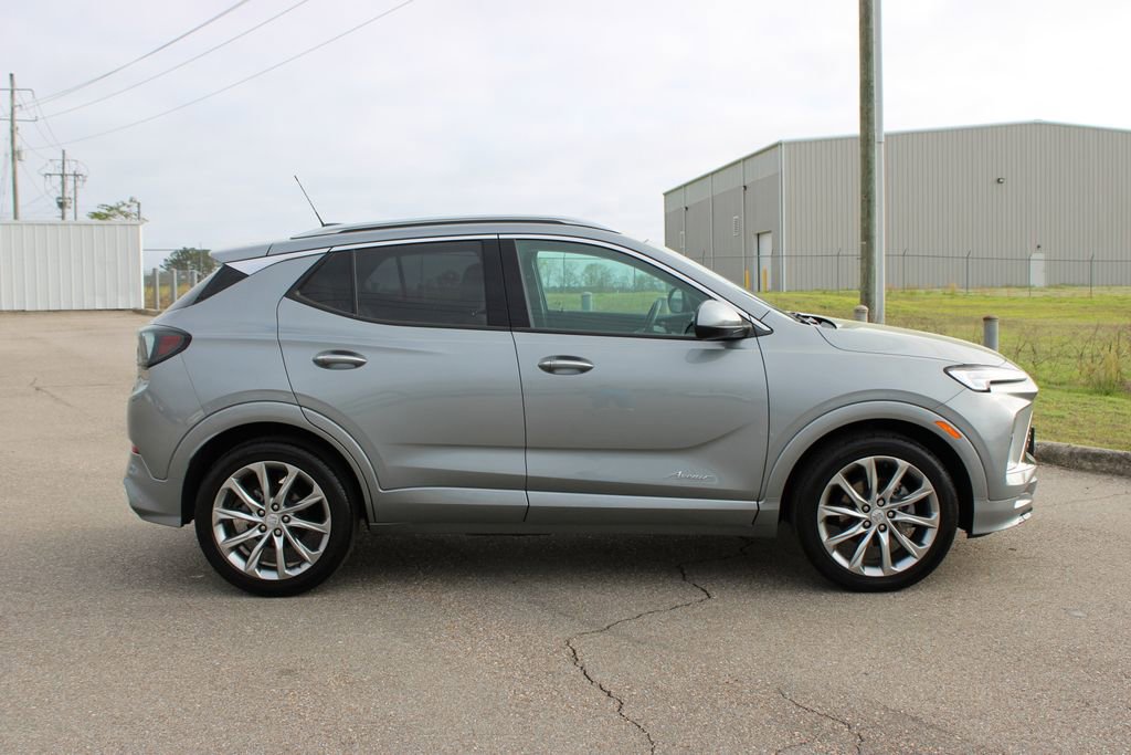 Used 2024 Buick Encore GX Avenir w/ Avenir Convenience Package image 16