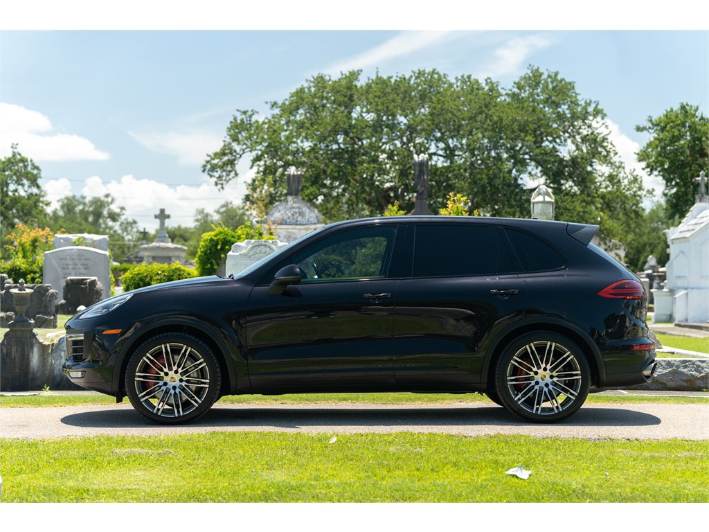 Used 2017 Porsche Cayenne image 6