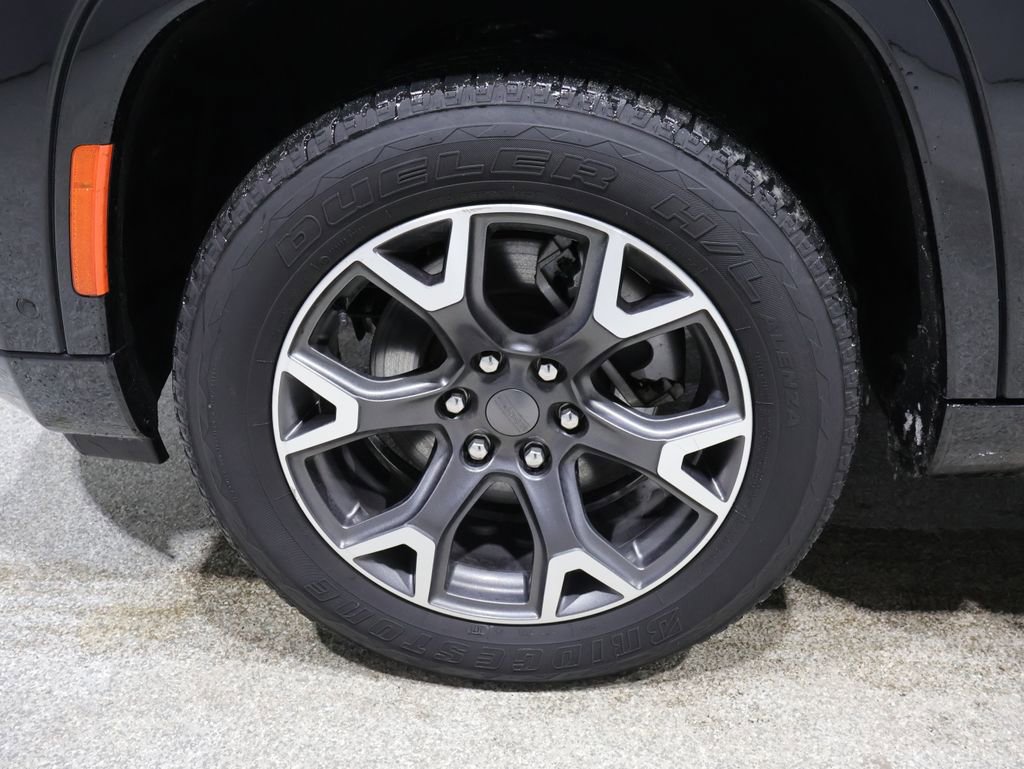 Used 2024 Jeep Wagoneer L Series III w/ Flexible Seating Group image 8