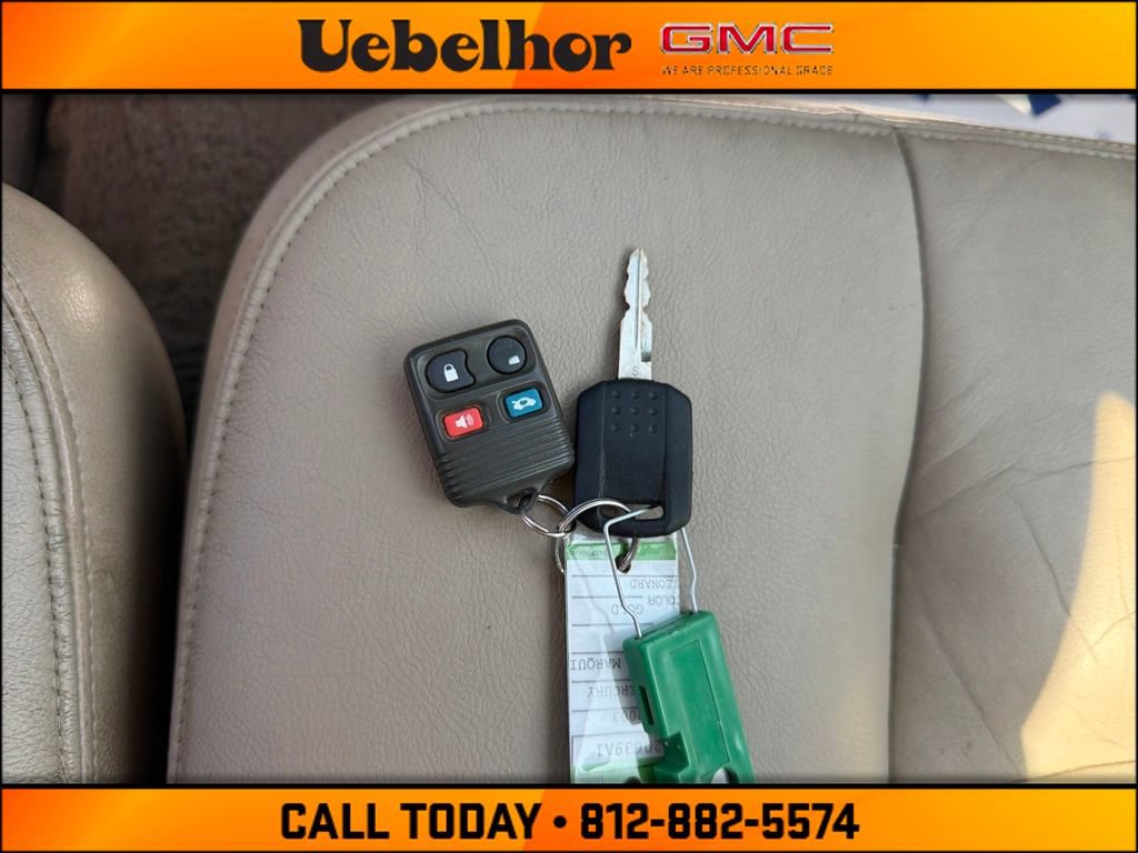 Used 2003 Mercury Grand Marquis LS RWD image 28