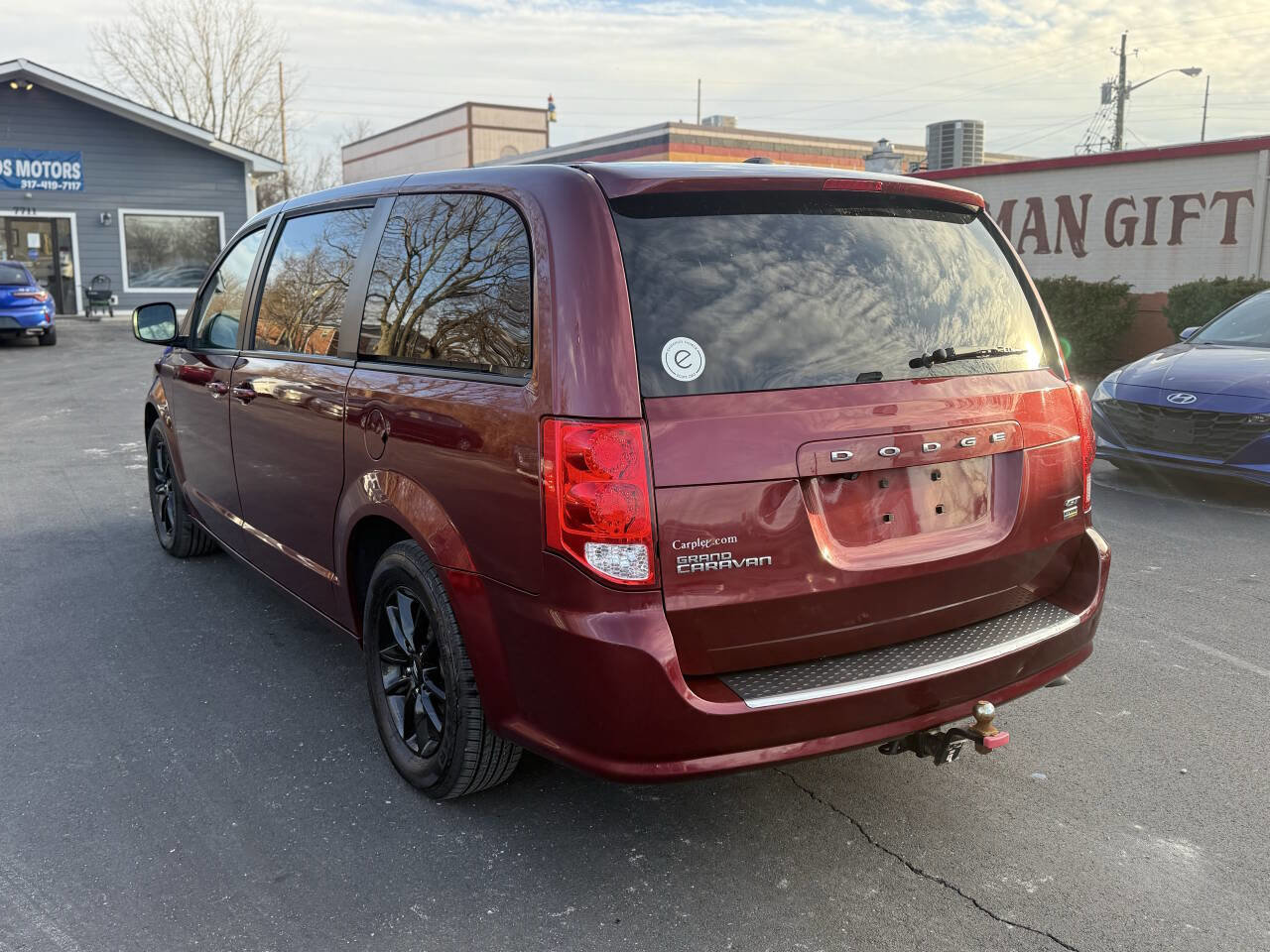 Used 2019 Dodge Grand Caravan GT FWD image 3