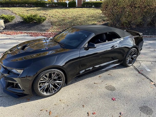 Used 2021 Chevrolet Camaro ZL1 image 25