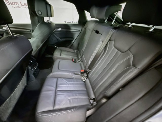 Used 2022 Audi Q5 2.0T Premium w/ Convenience Package AWD/4WD image 24