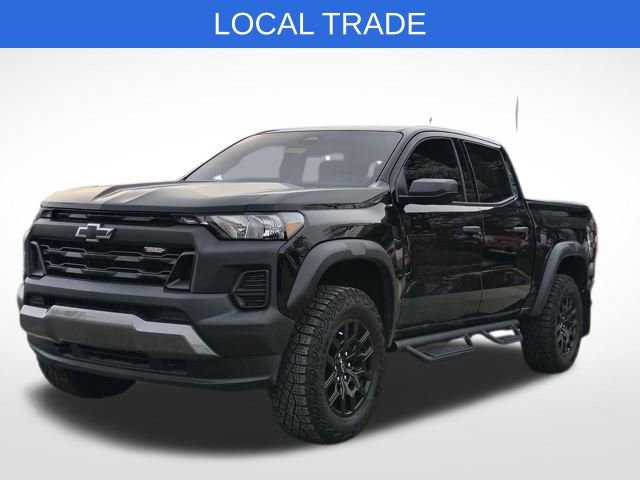 Used 2024 Chevrolet Colorado Trail Boss w/ Advanced Trailering Package image 4