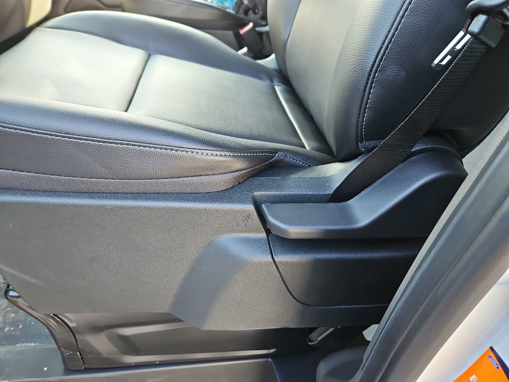 New 2026 Ford Transit 250 148 Medium Roof image 23