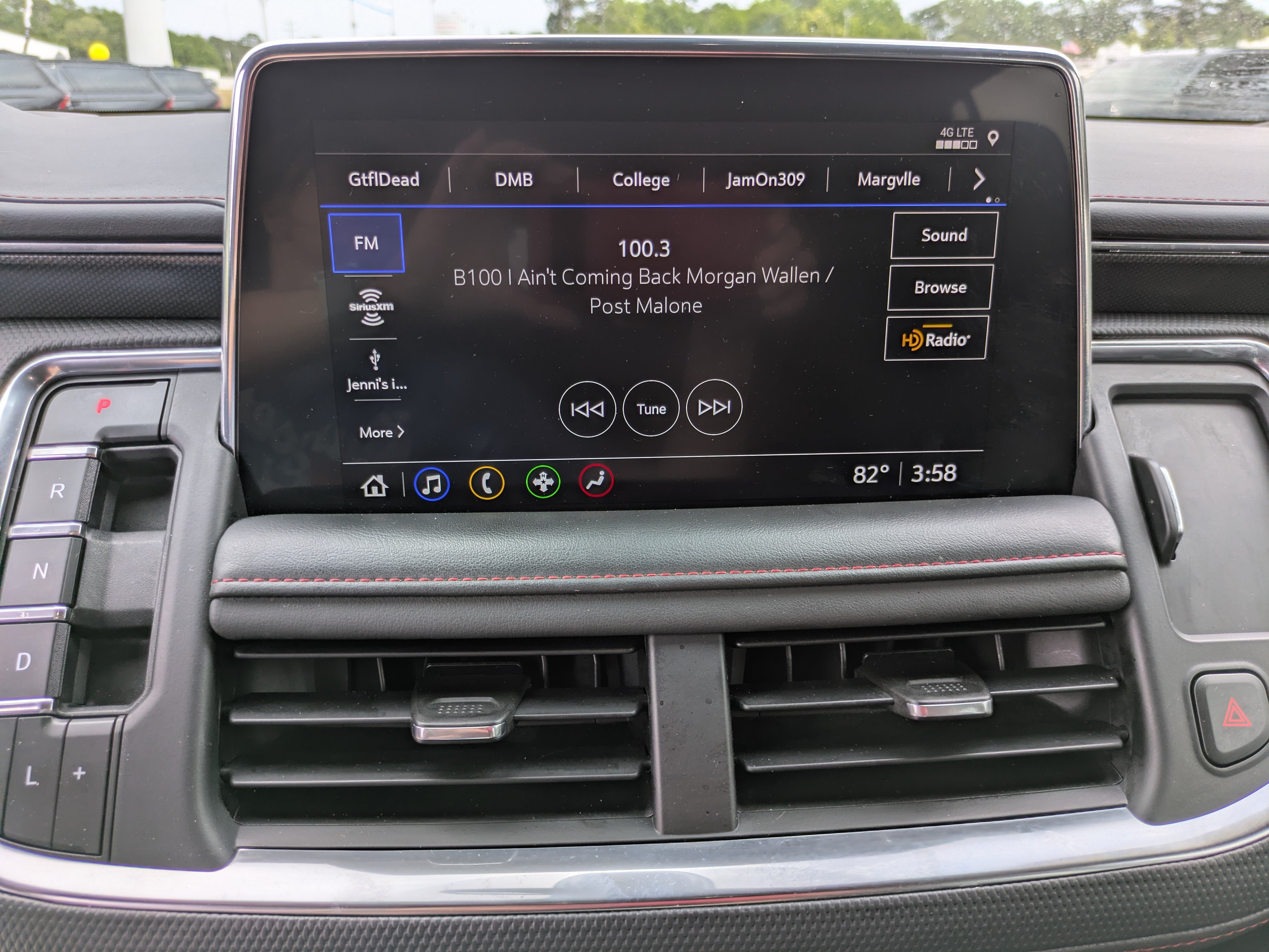 Used 2021 Chevrolet Tahoe RST w/ Luxury Package AWD/4WD image 22