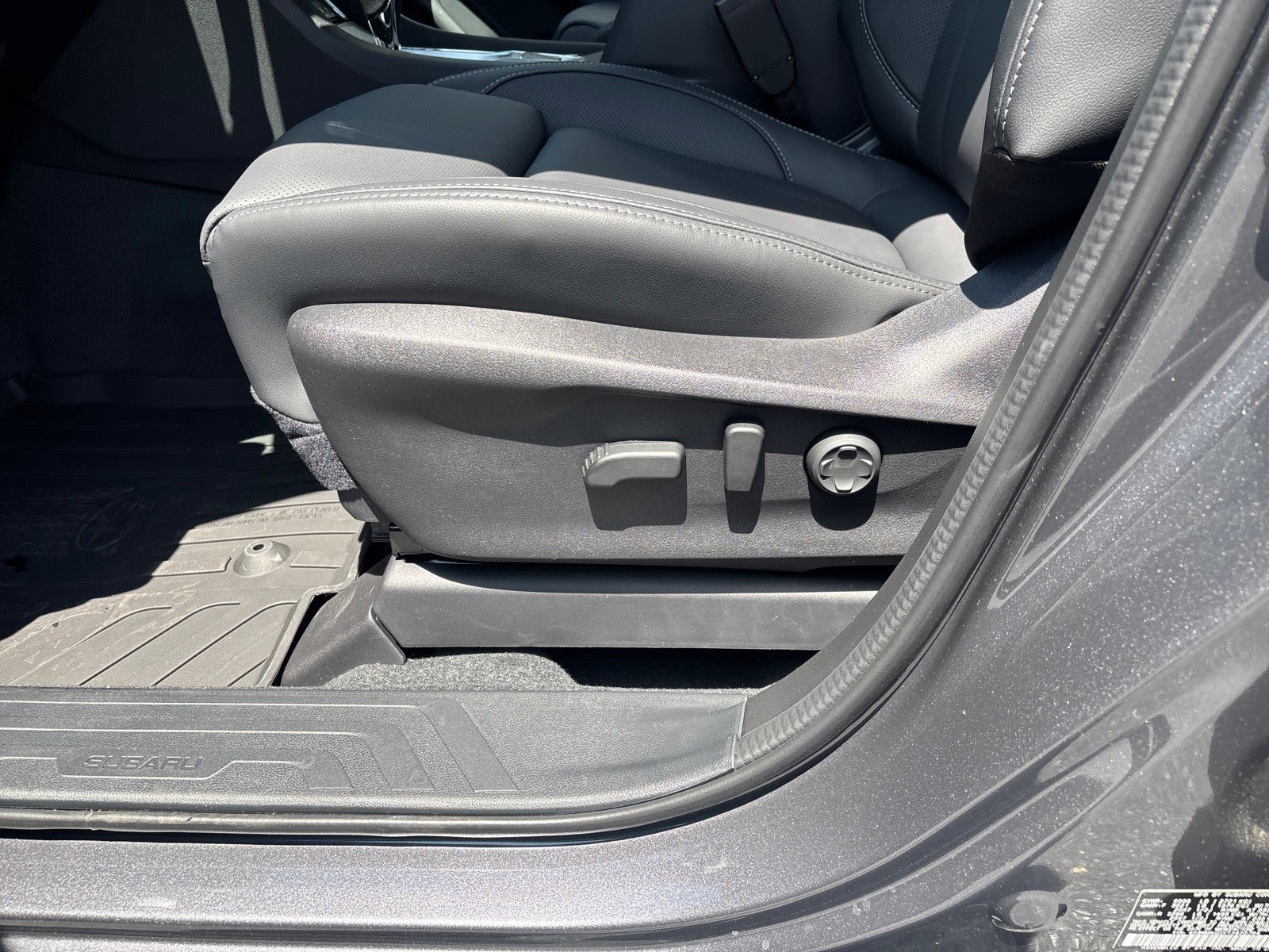 New 2026 Subaru Ascent Limited AWD/4WD image 12