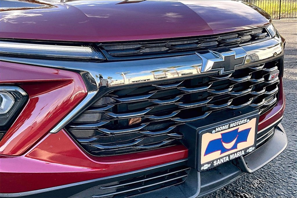 Used 2024 Chevrolet TrailBlazer RS w/ Driver Confidence Package image 26