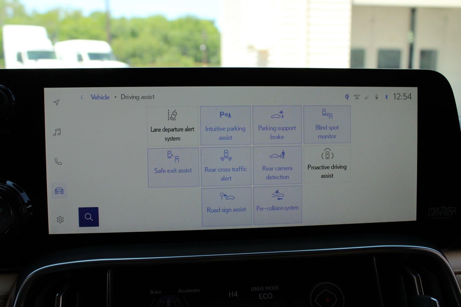 Used 2026 Lexus LX 700h Luxury w/ Accessory Package (Z1) image 16