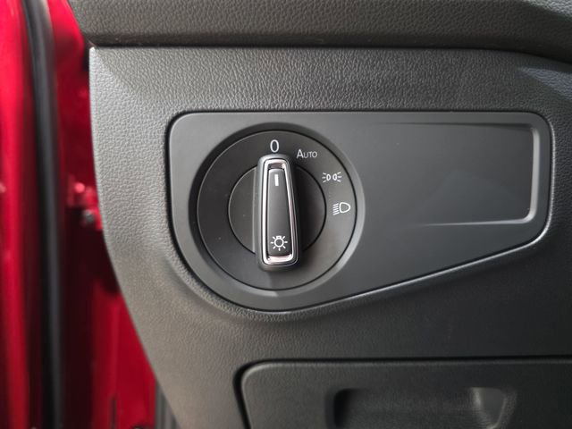 Used 2023 Volkswagen Tiguan SE w/ Panoramic Sunroof Package AWD/4WD image 24