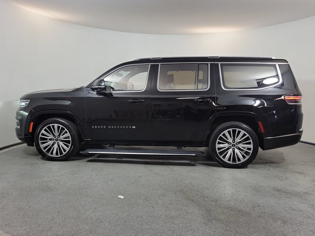 Used 2022 Jeep Grand Wagoneer Series III w/ Rear Seat Video Group 1 AWD/4WD image 4