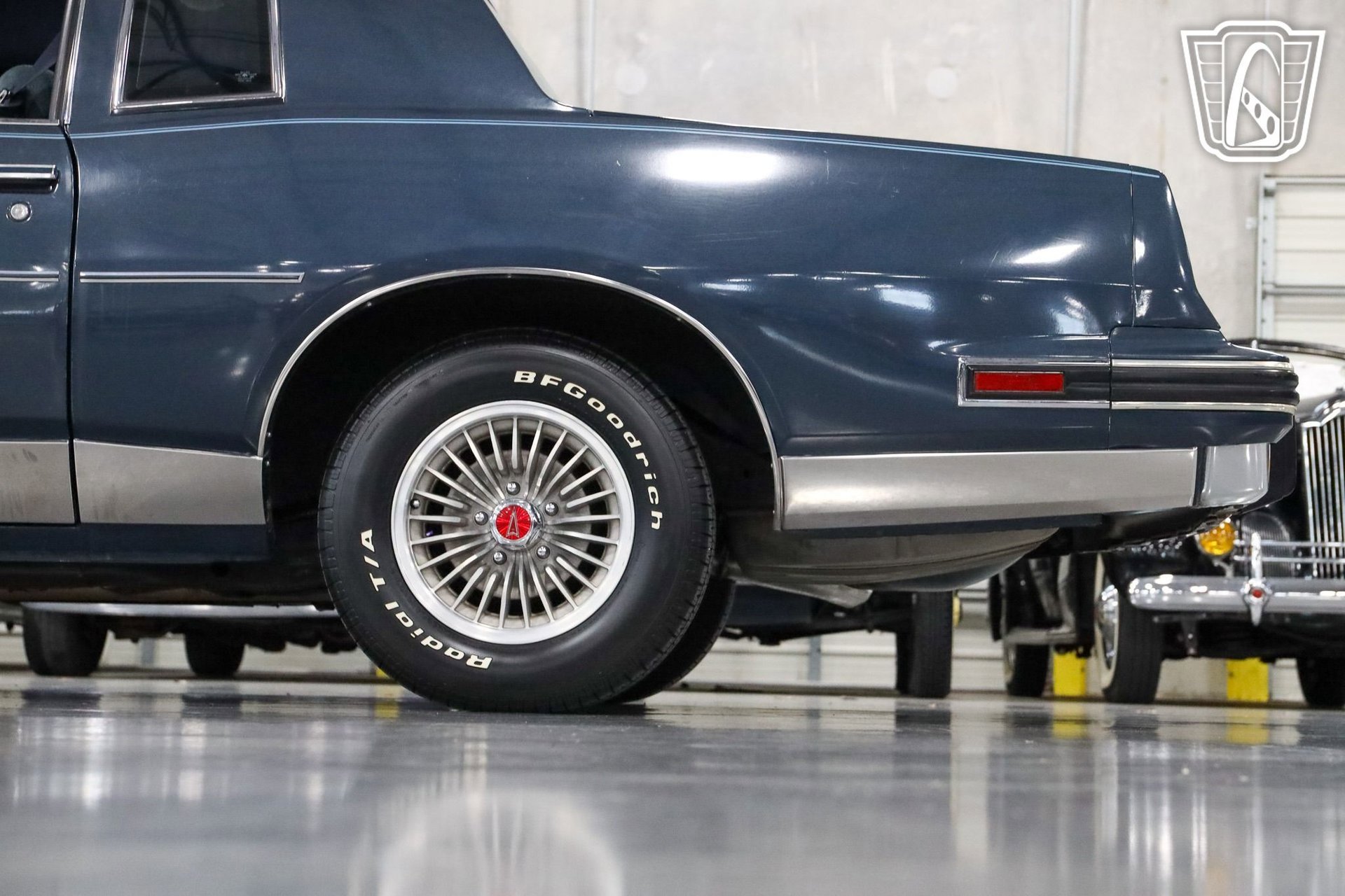 Used 1987 Pontiac Grand Prix LE image 27