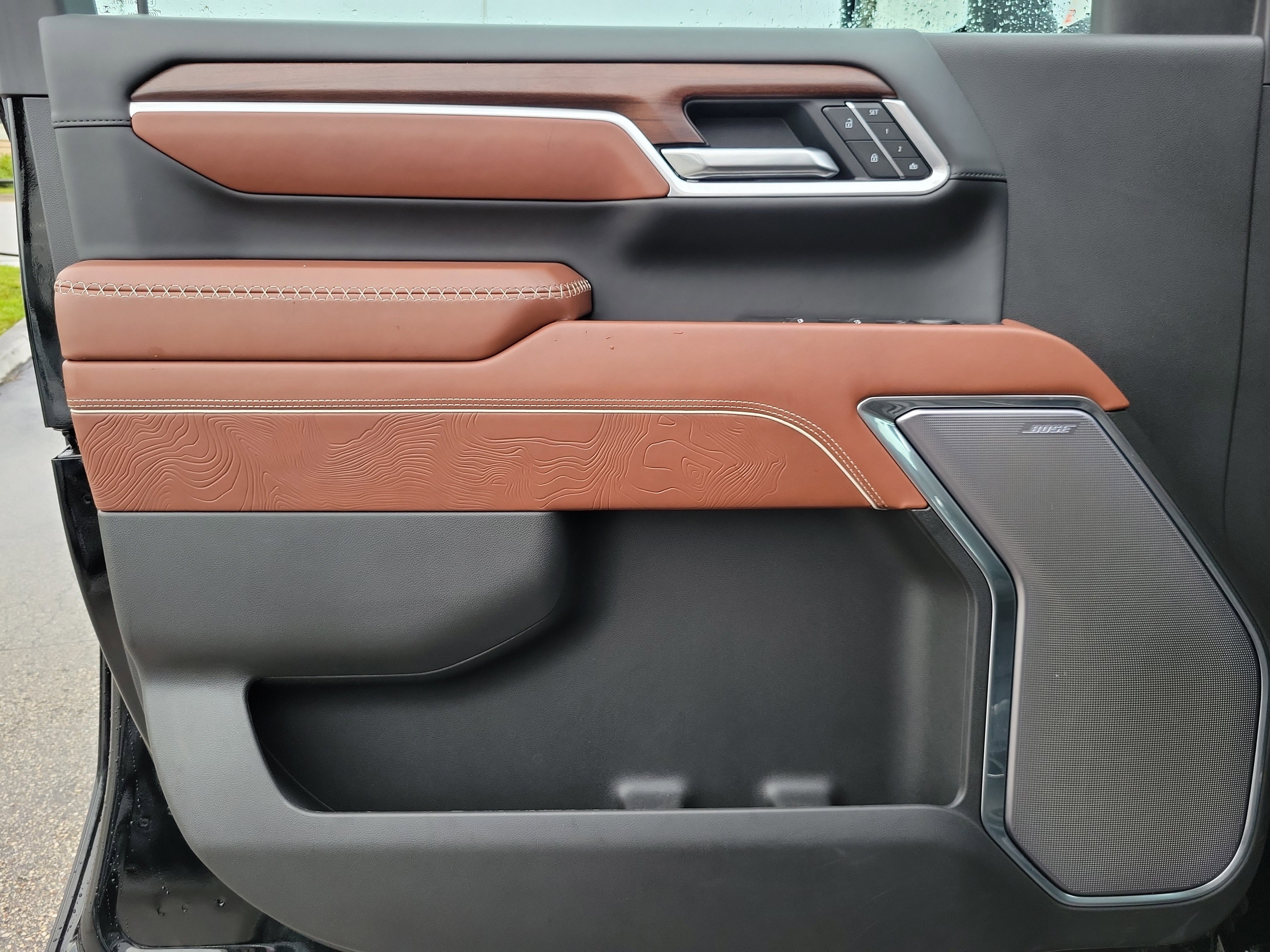 Used 2025 GMC Sierra 3500 Denali Ultimate image 23